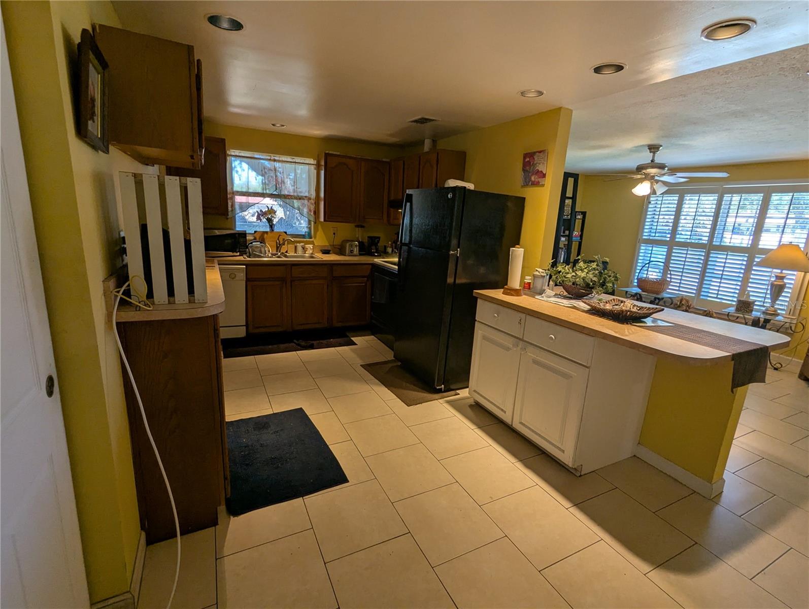 Image 7 of 32 For 8740 Tangerine Place