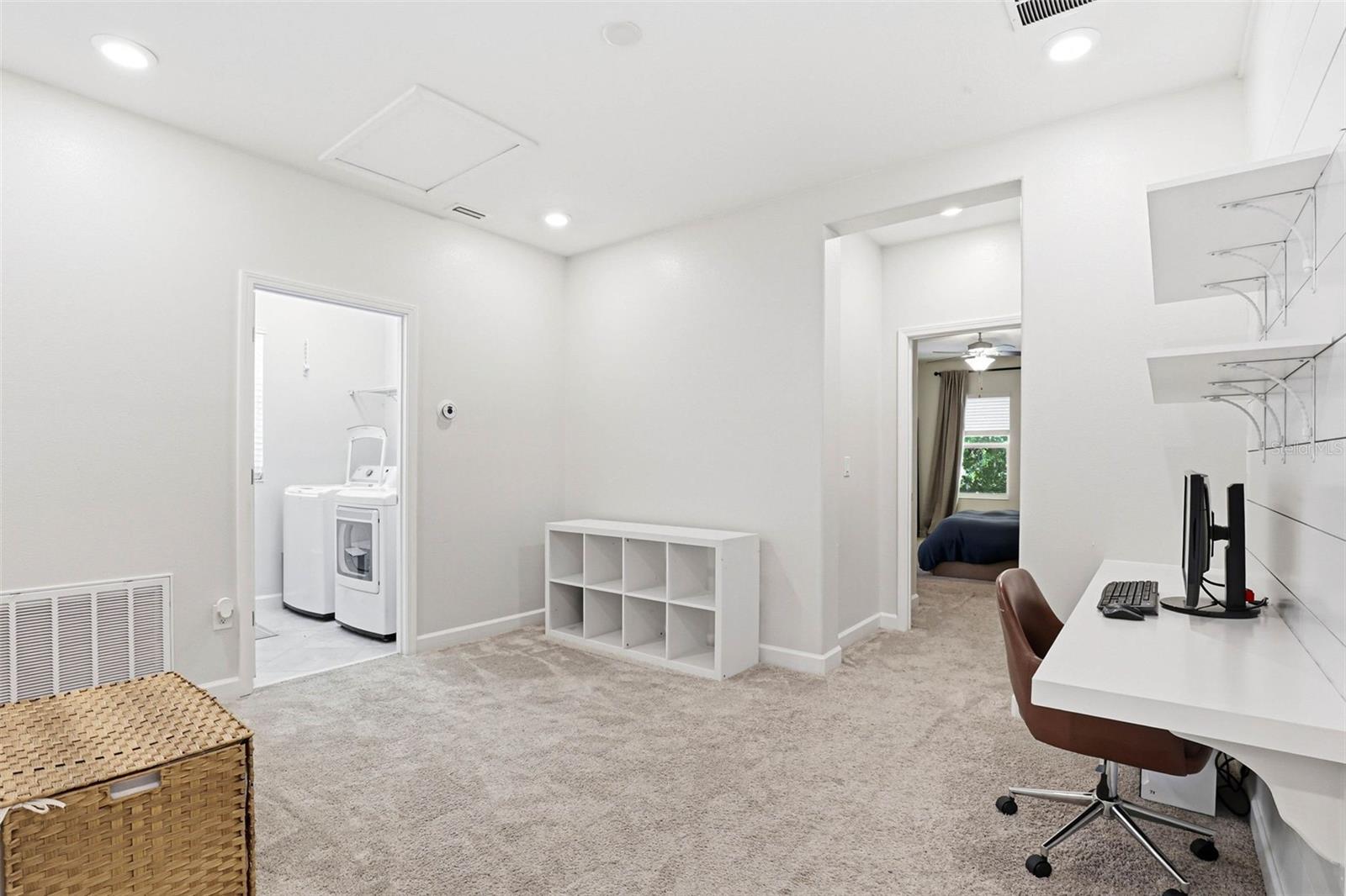 Image 18 of 52 For 6617 Citrus Creek Lane