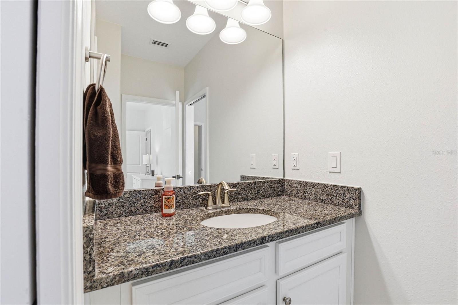 Image 33 of 52 For 6617 Citrus Creek Lane