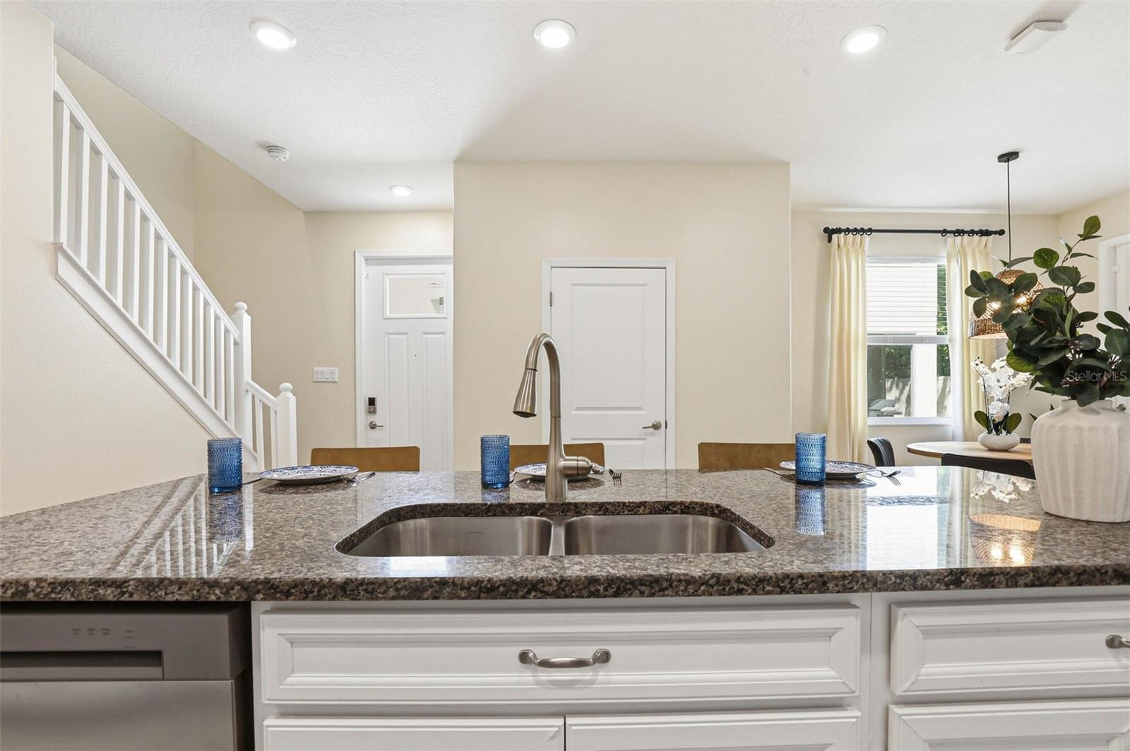 Image 7 of 52 For 6617 Citrus Creek Lane