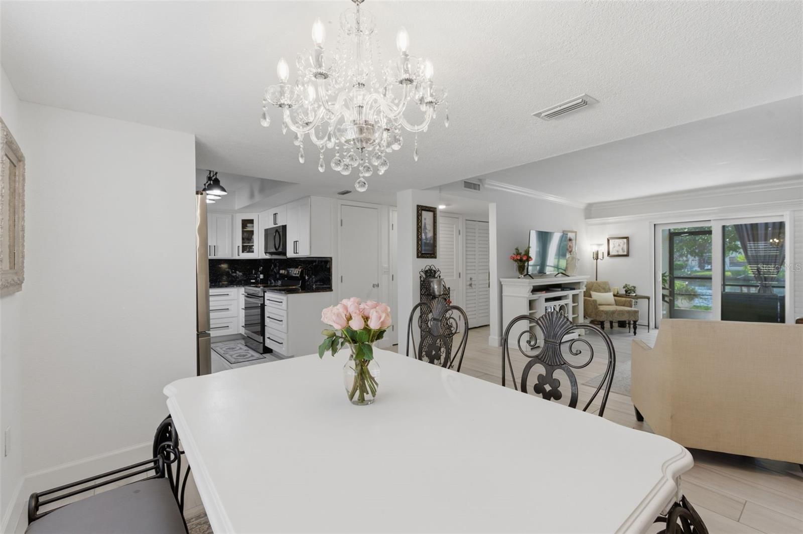 Image 11 of 49 For 2473 Kingfisher Lane I102