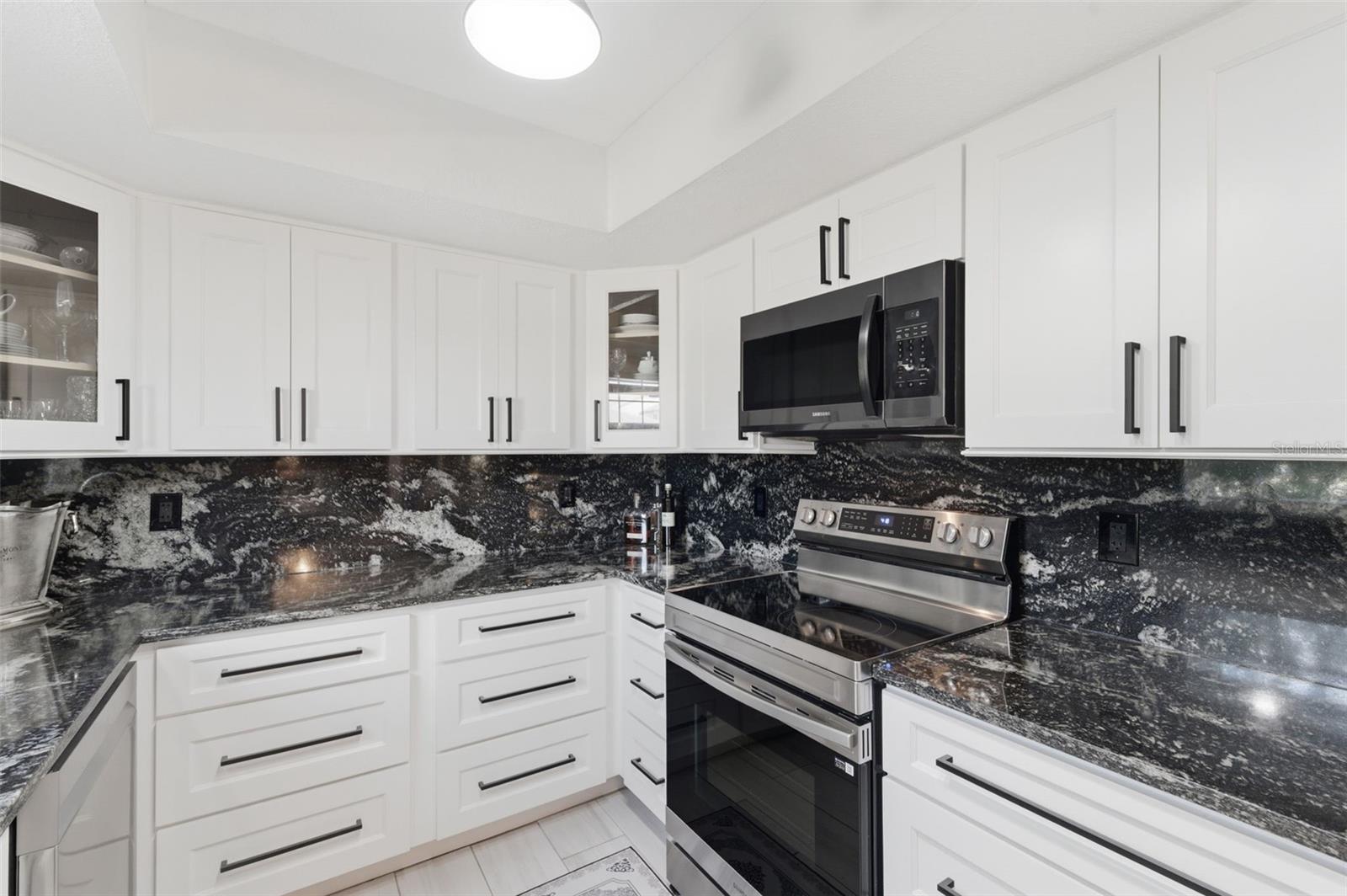 Image 14 of 49 For 2473 Kingfisher Lane I102