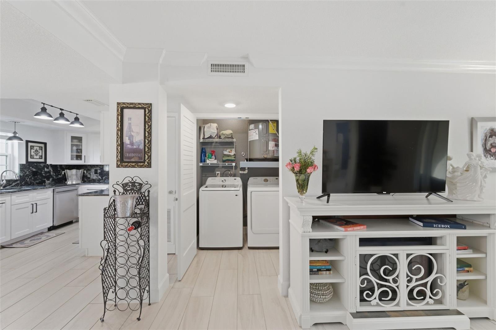 Image 17 of 49 For 2473 Kingfisher Lane I102