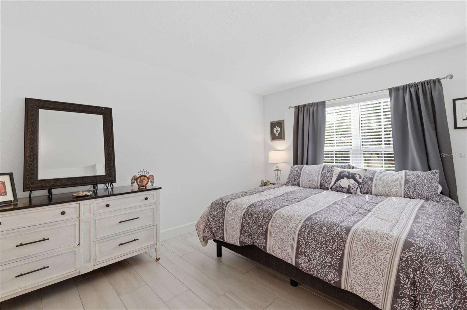 Image 18 of 49 For 2473 Kingfisher Lane I102