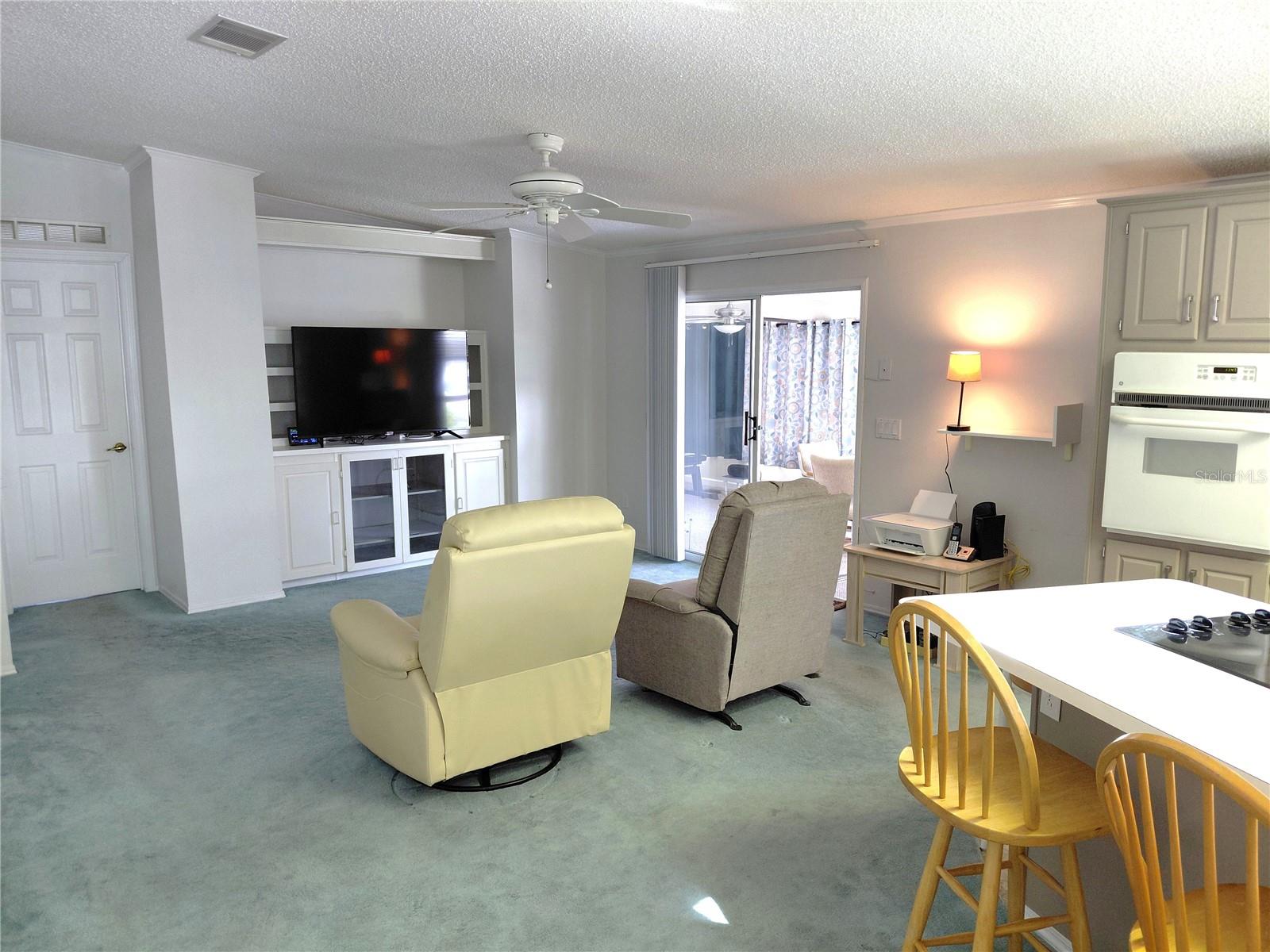 Image 3 of 17 For 1001 Starkey Road 704