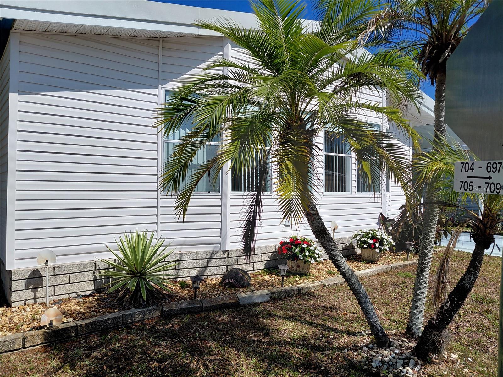 Image 5 of 17 For 1001 Starkey Road 704
