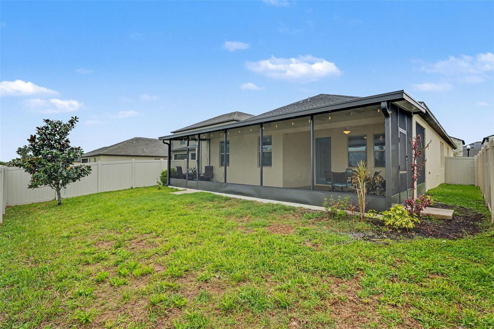 Image 12 of 43 For 10641 Bahama Woodstar Court