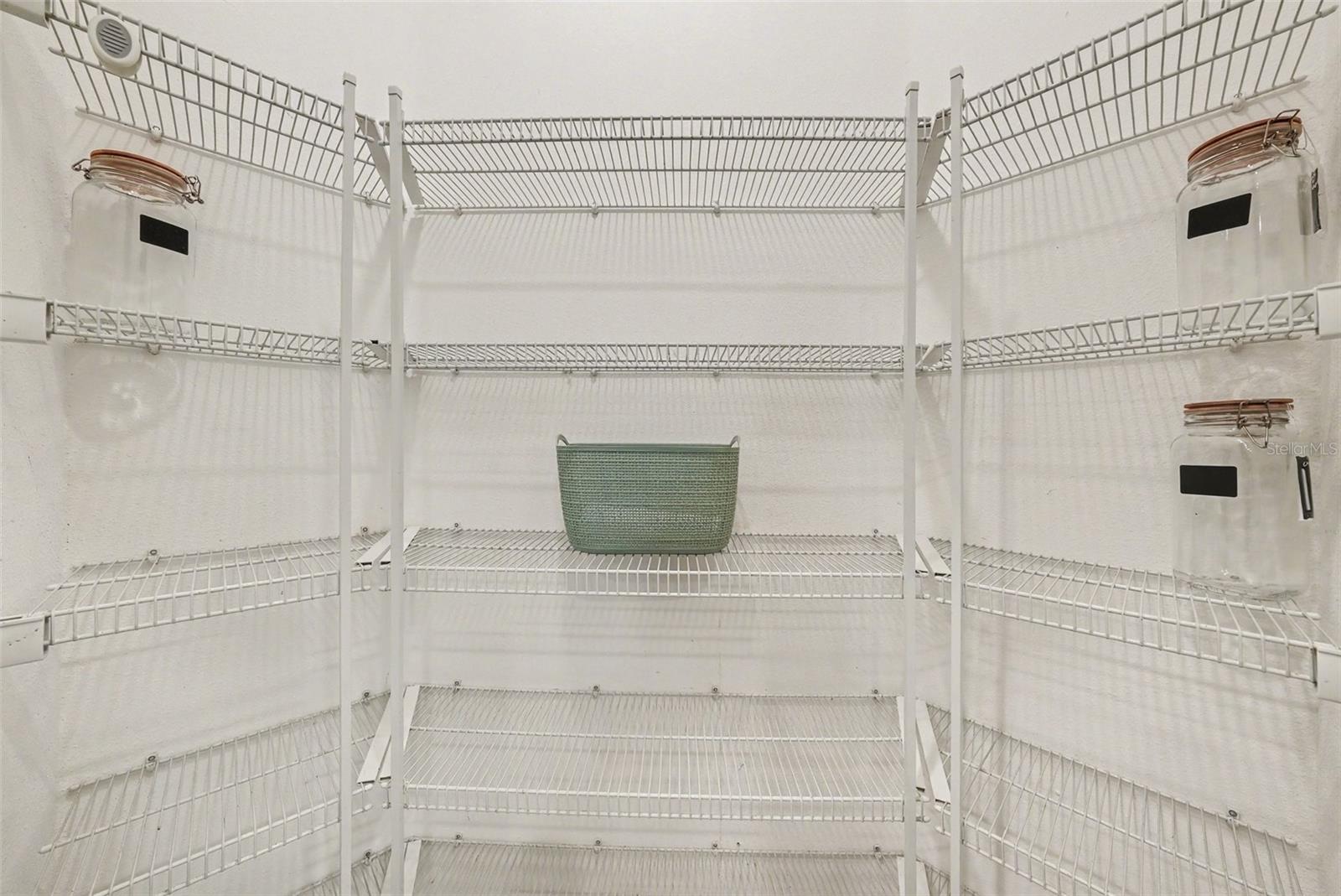 Image 15 of 43 For 10641 Bahama Woodstar Court