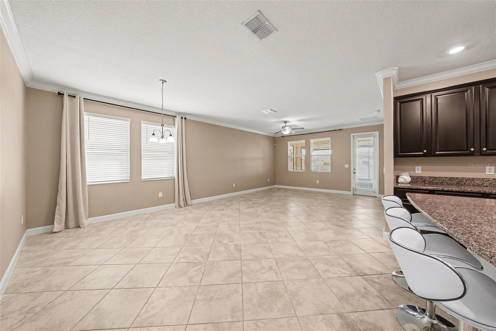 Image 22 of 43 For 10641 Bahama Woodstar Court