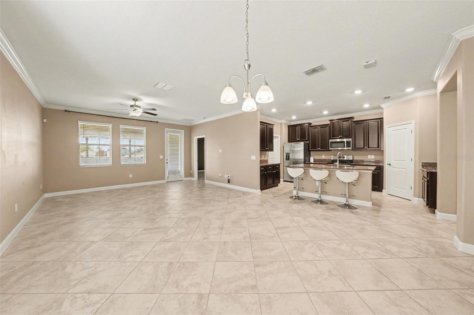 Image 24 of 43 For 10641 Bahama Woodstar Court