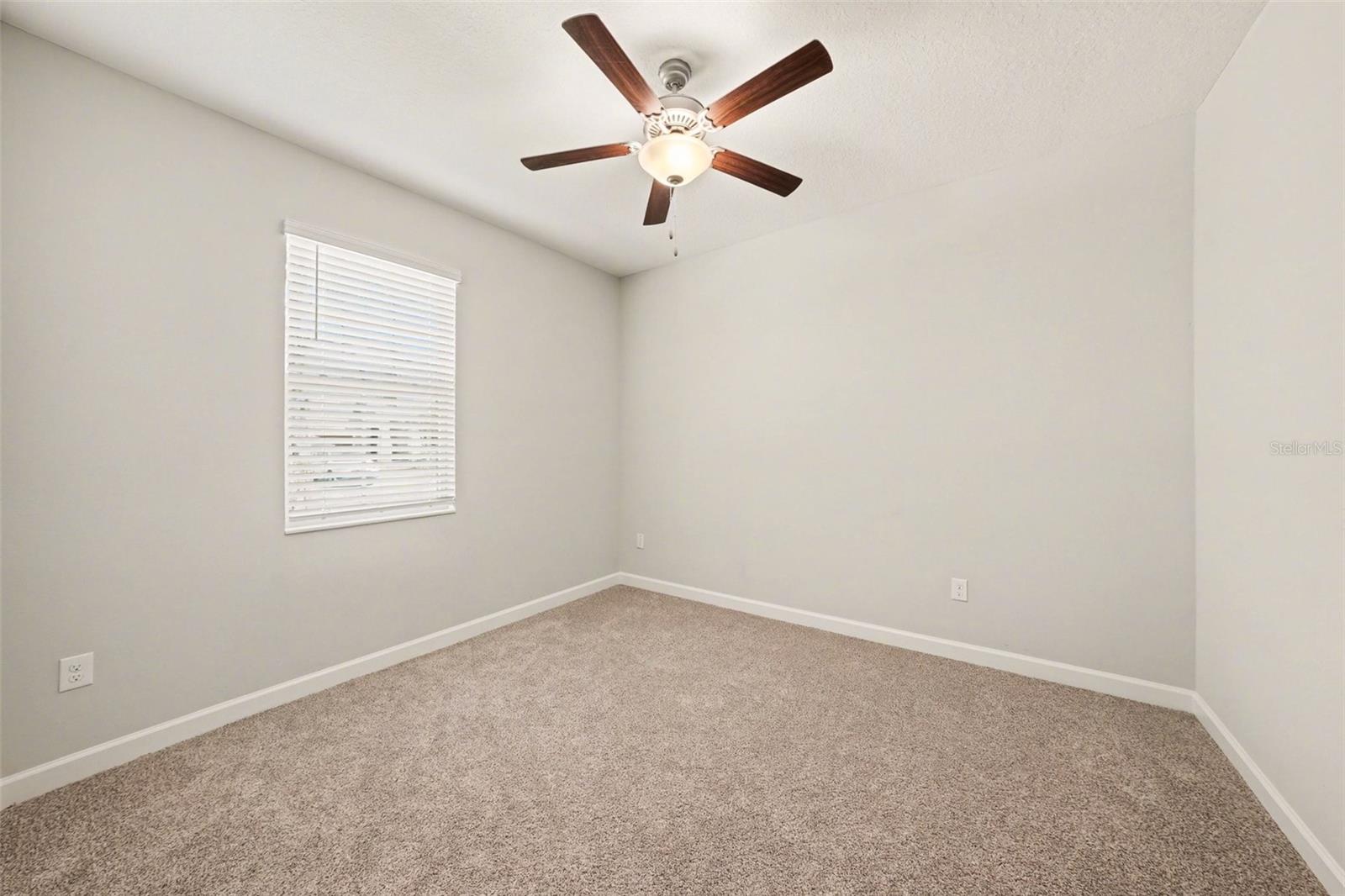 Image 26 of 43 For 10641 Bahama Woodstar Court