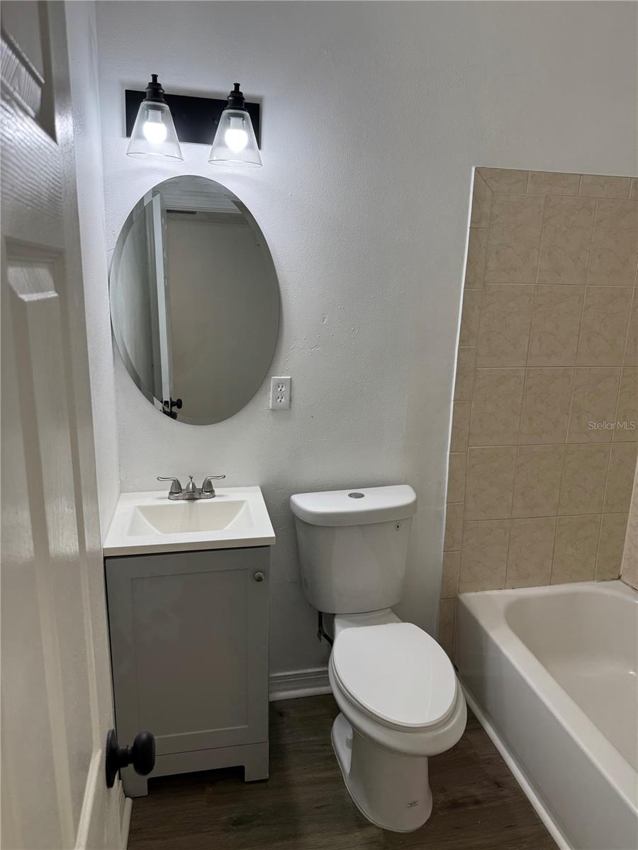 Image 15 of 37 For 2016 Clifton Street A