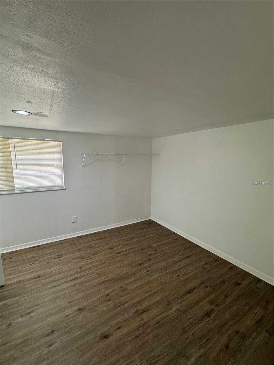 Image 16 of 37 For 2016 Clifton Street A