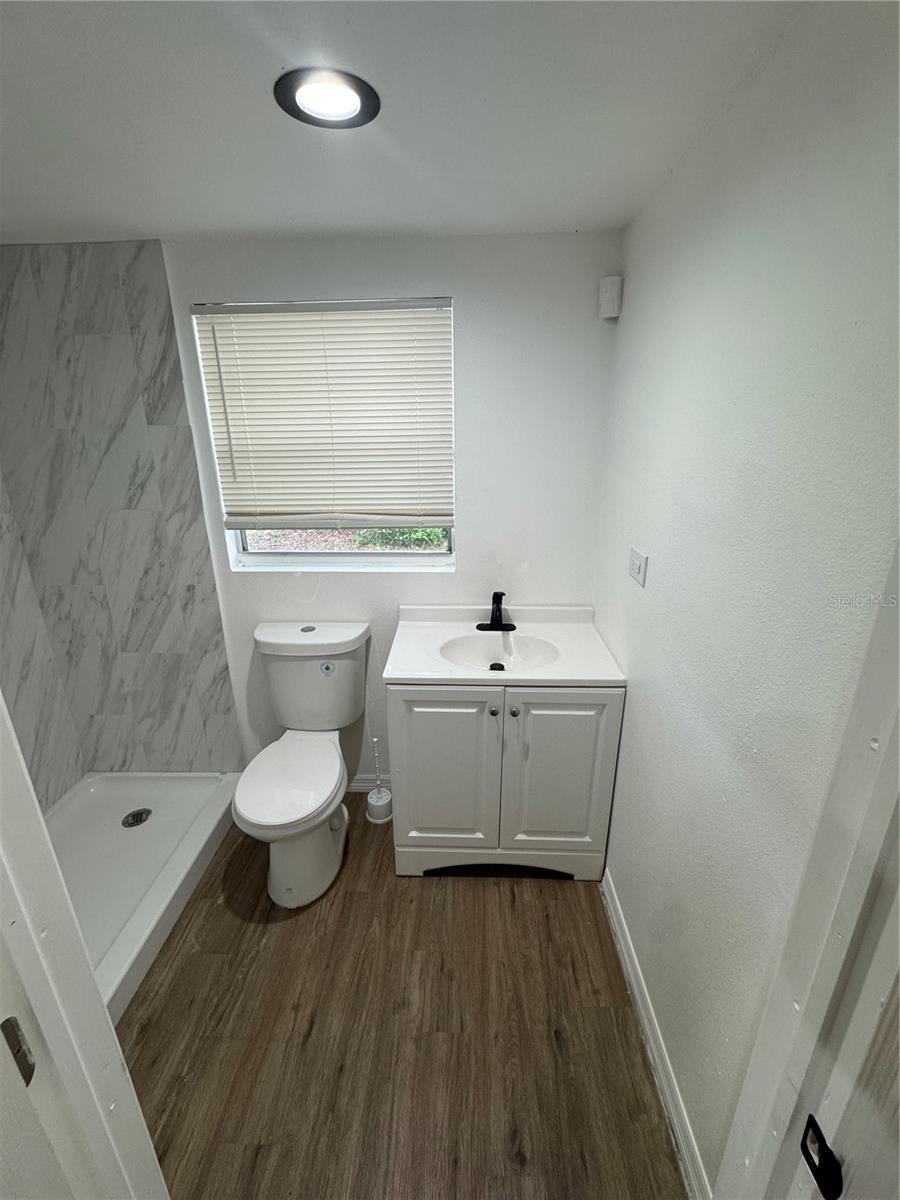 Image 19 of 37 For 2016 Clifton Street A