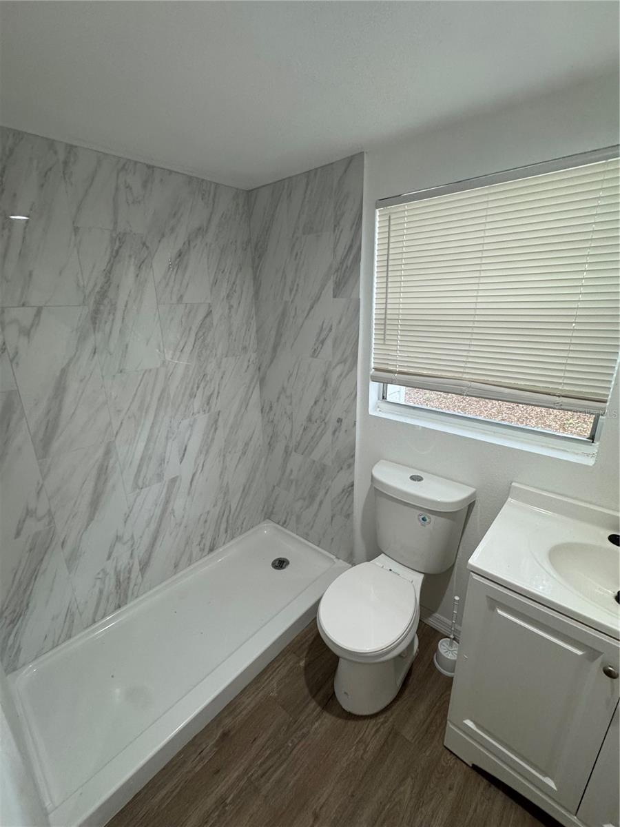 Image 20 of 37 For 2016 Clifton Street A