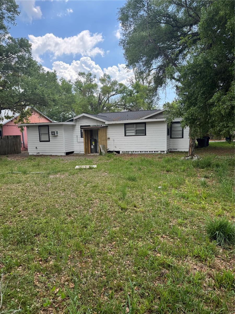 Image 31 of 37 For 2016 Clifton Street A