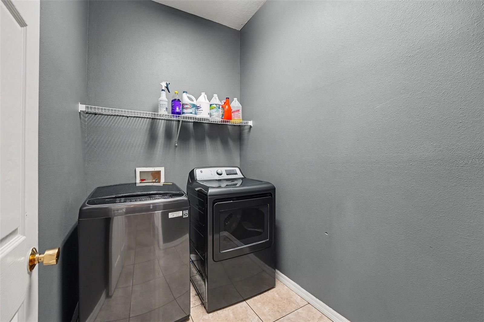 Image 10 of 25 For 6228 Alamanda Hills Boulevard