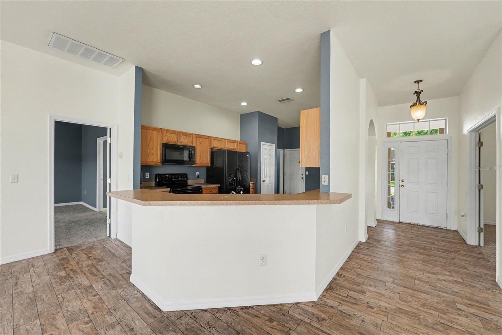 Image 6 of 25 For 6228 Alamanda Hills Boulevard