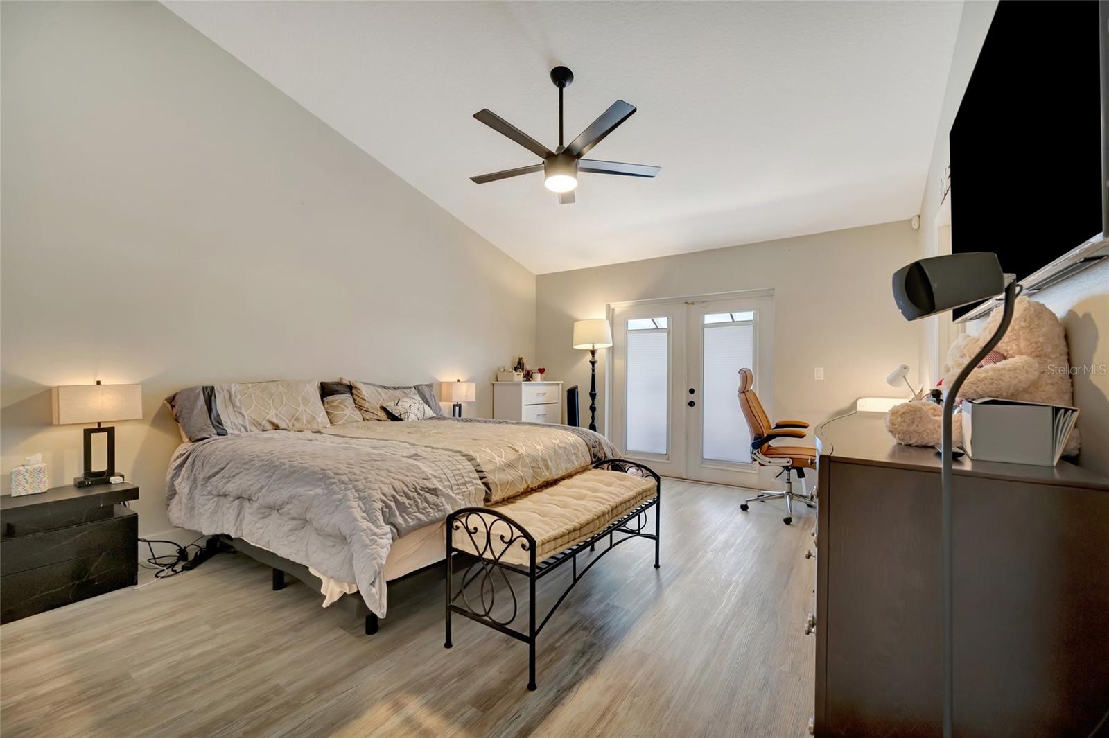 Image 20 of 34 For 4538 35th Avenue Circle E