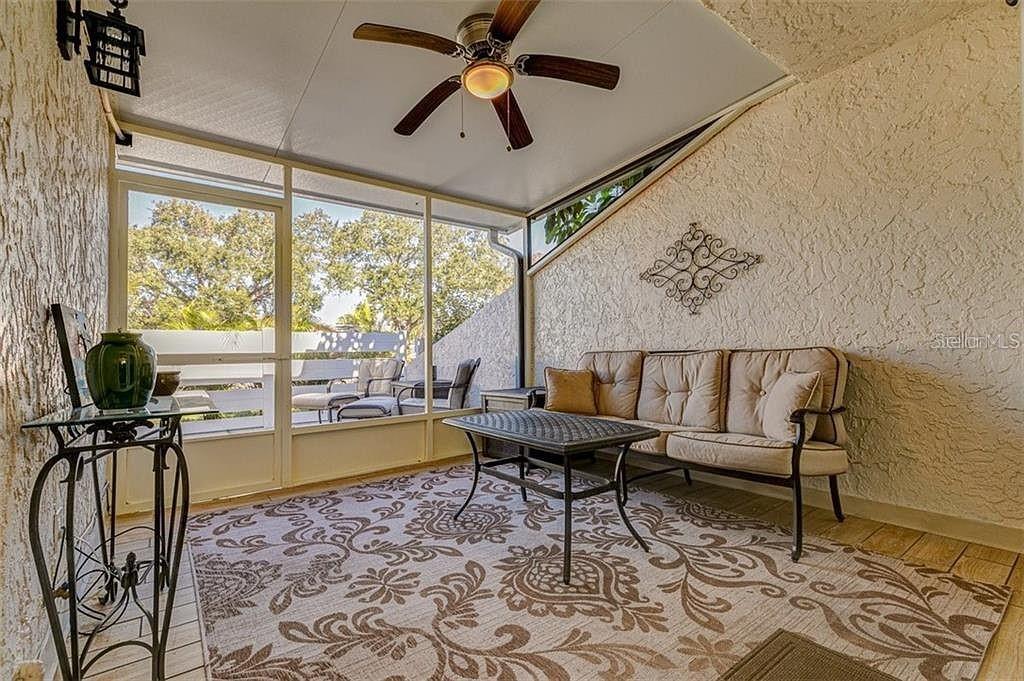 Image 32 of 53 For 4316 Sunray Court 34