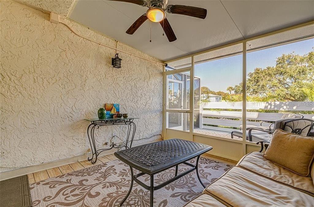 Image 33 of 53 For 4316 Sunray Court 34