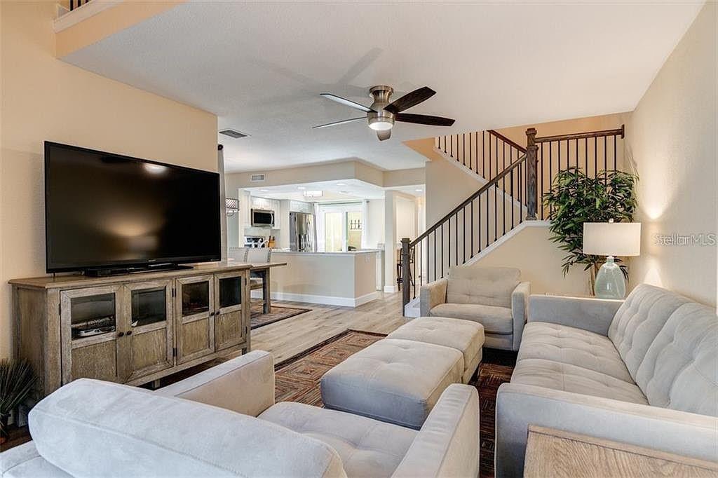 Image 8 of 53 For 4316 Sunray Court 34