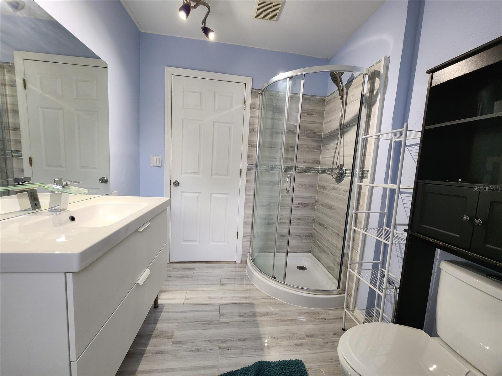 Image 44 of 50 For Address Not Provided