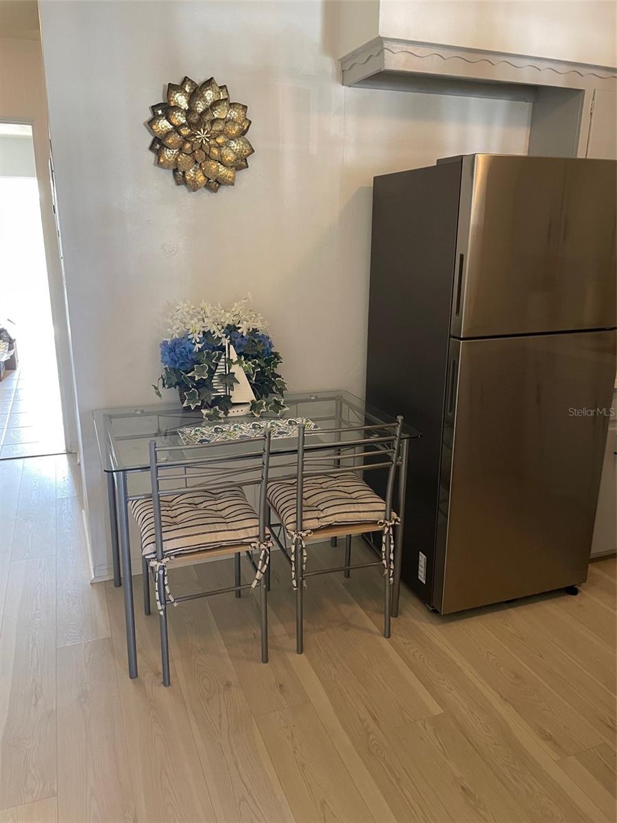 Image 18 of 39 For 4051 58th Street N 243