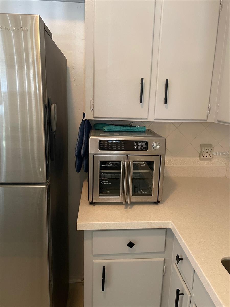 Image 21 of 39 For 4051 58th Street N 243