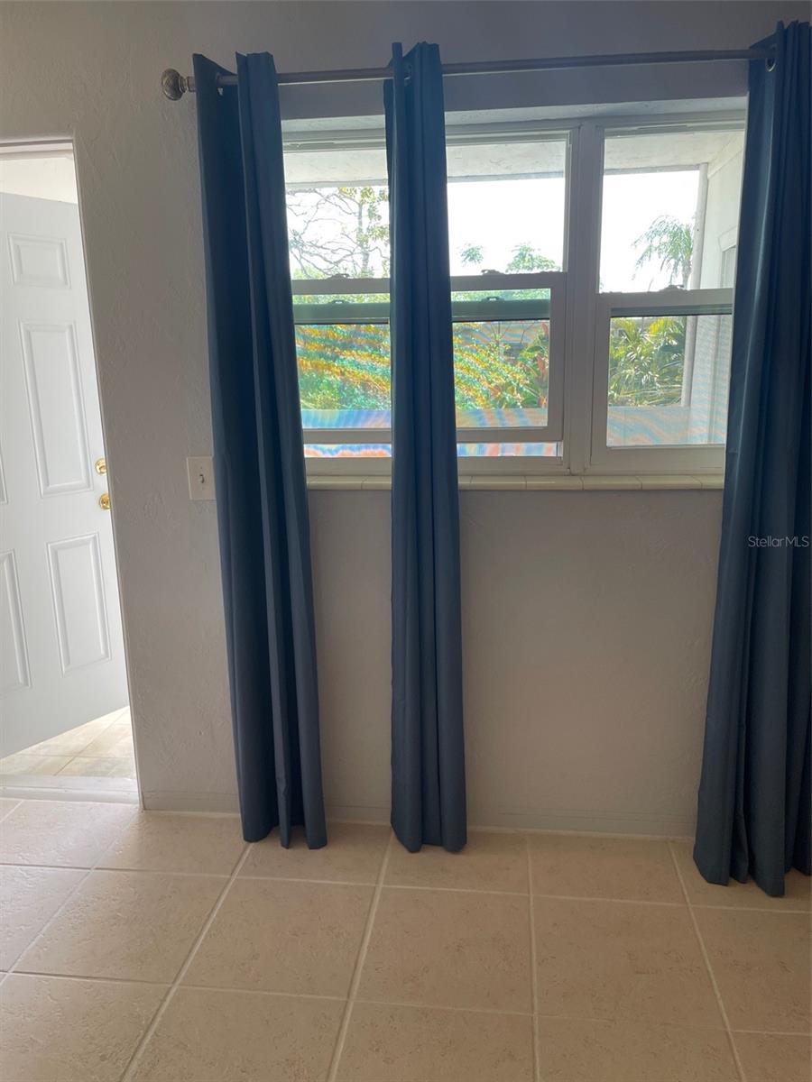 Image 25 of 39 For 4051 58th Street N 243