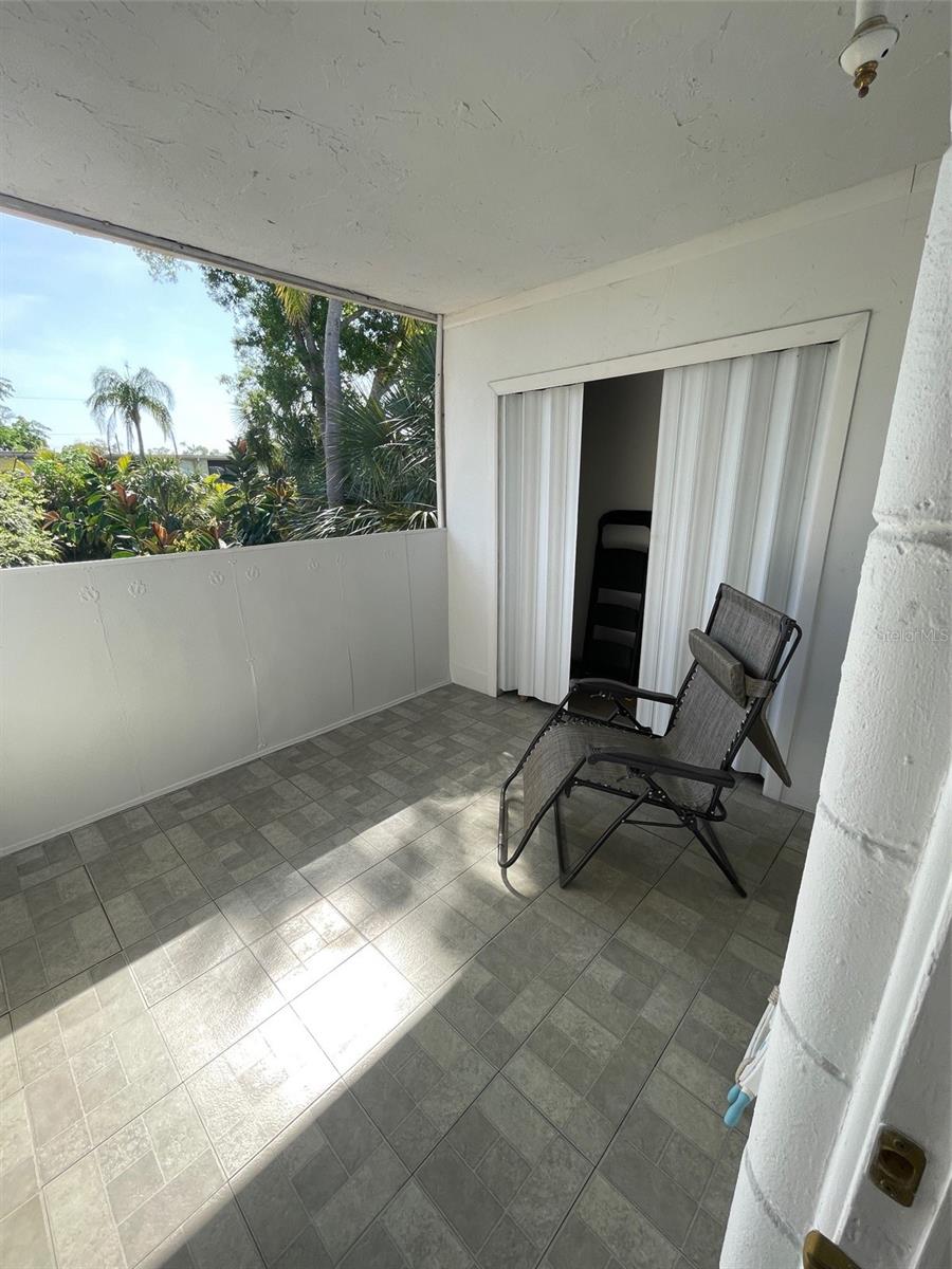 Image 26 of 39 For 4051 58th Street N 243