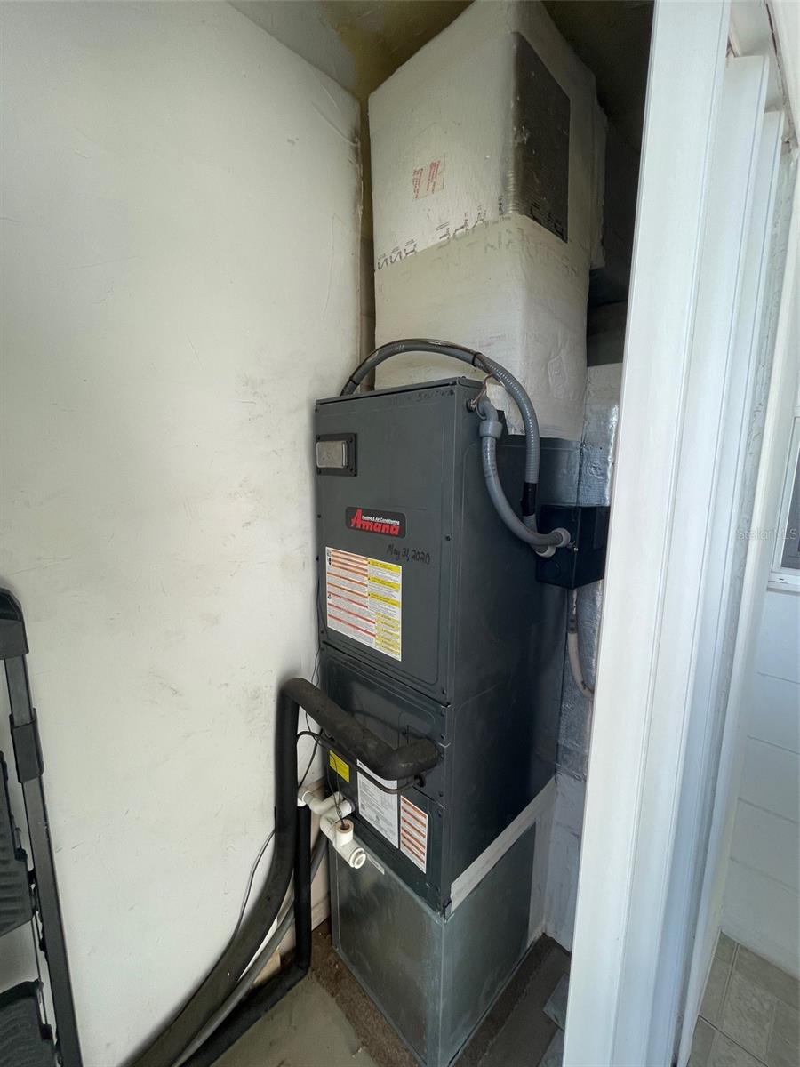 Image 28 of 39 For 4051 58th Street N 243