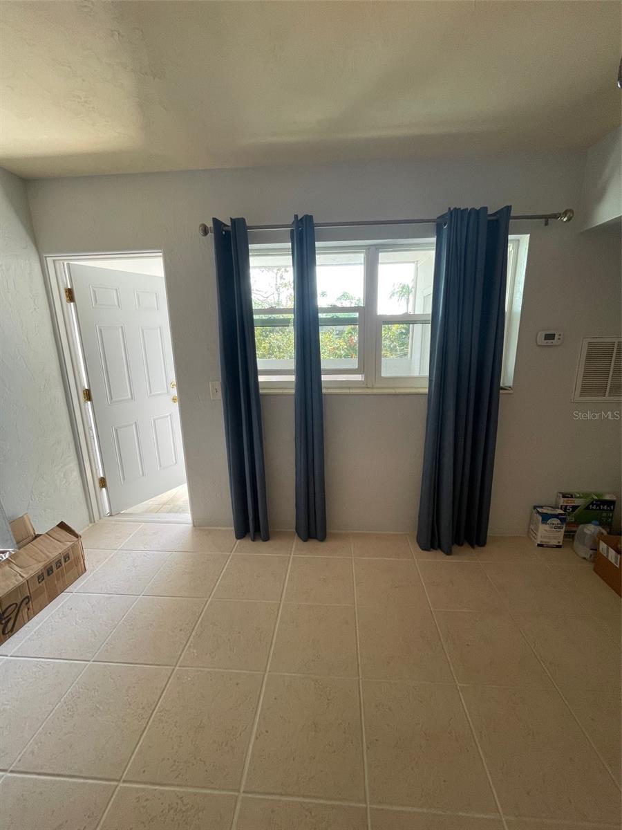 Image 31 of 39 For 4051 58th Street N 243