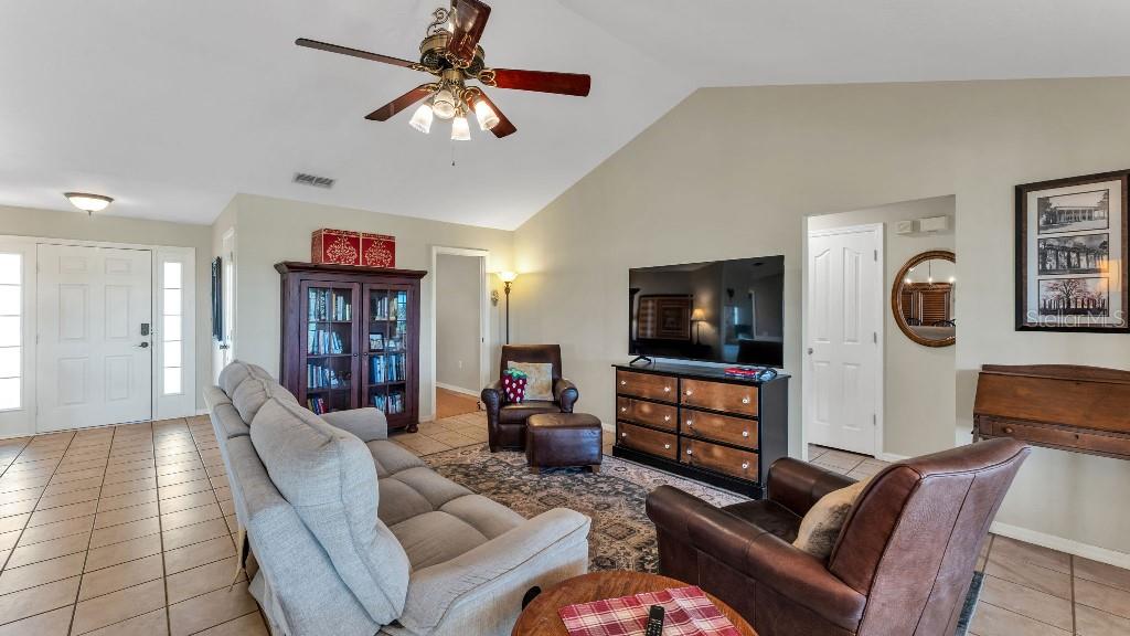 Image 11 of 50 For 2910 Appling Woods Place