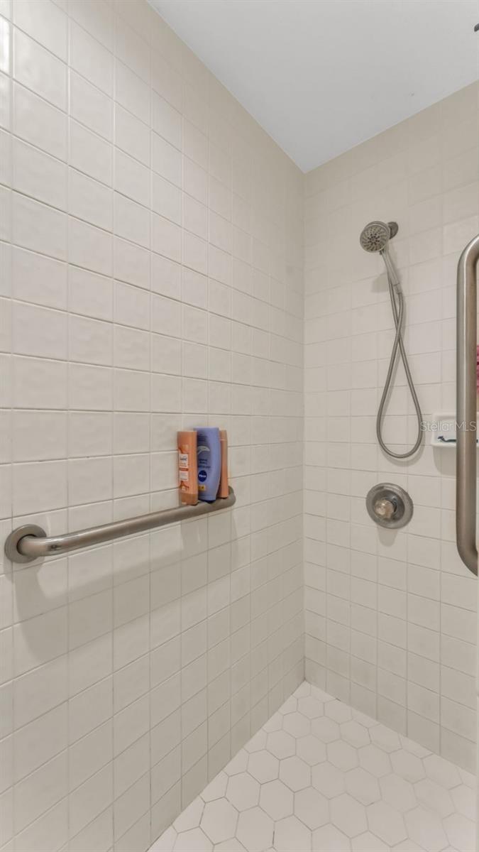 Image 31 of 50 For 2910 Appling Woods Place