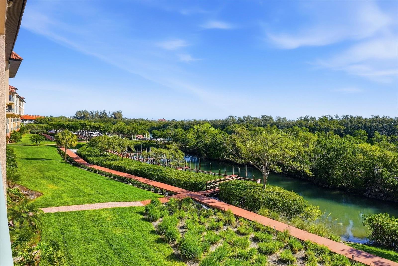 Image 28 of 43 For 1695 Pinellas Bayway S E4