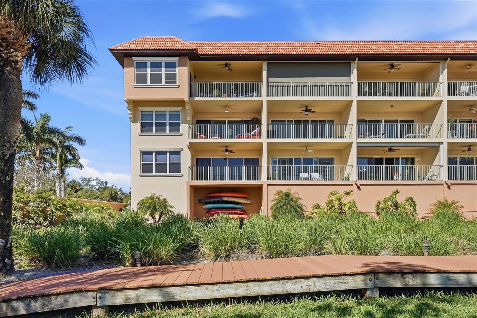 Image 39 of 43 For 1695 Pinellas Bayway S E4