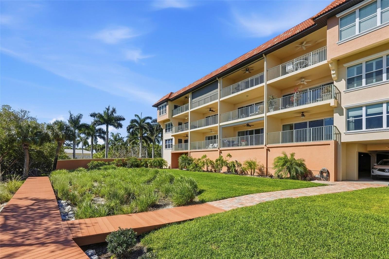 Image 41 of 43 For 1695 Pinellas Bayway S E4