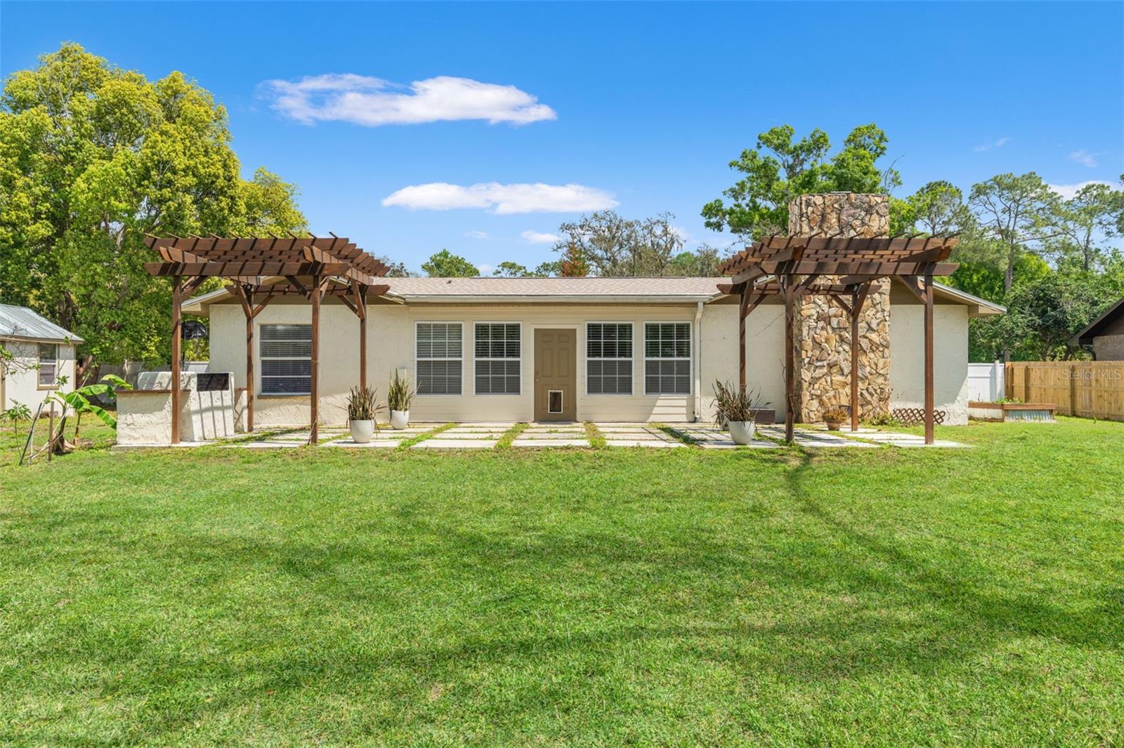 Listing photo id 30 for 2524 Victarra Circle