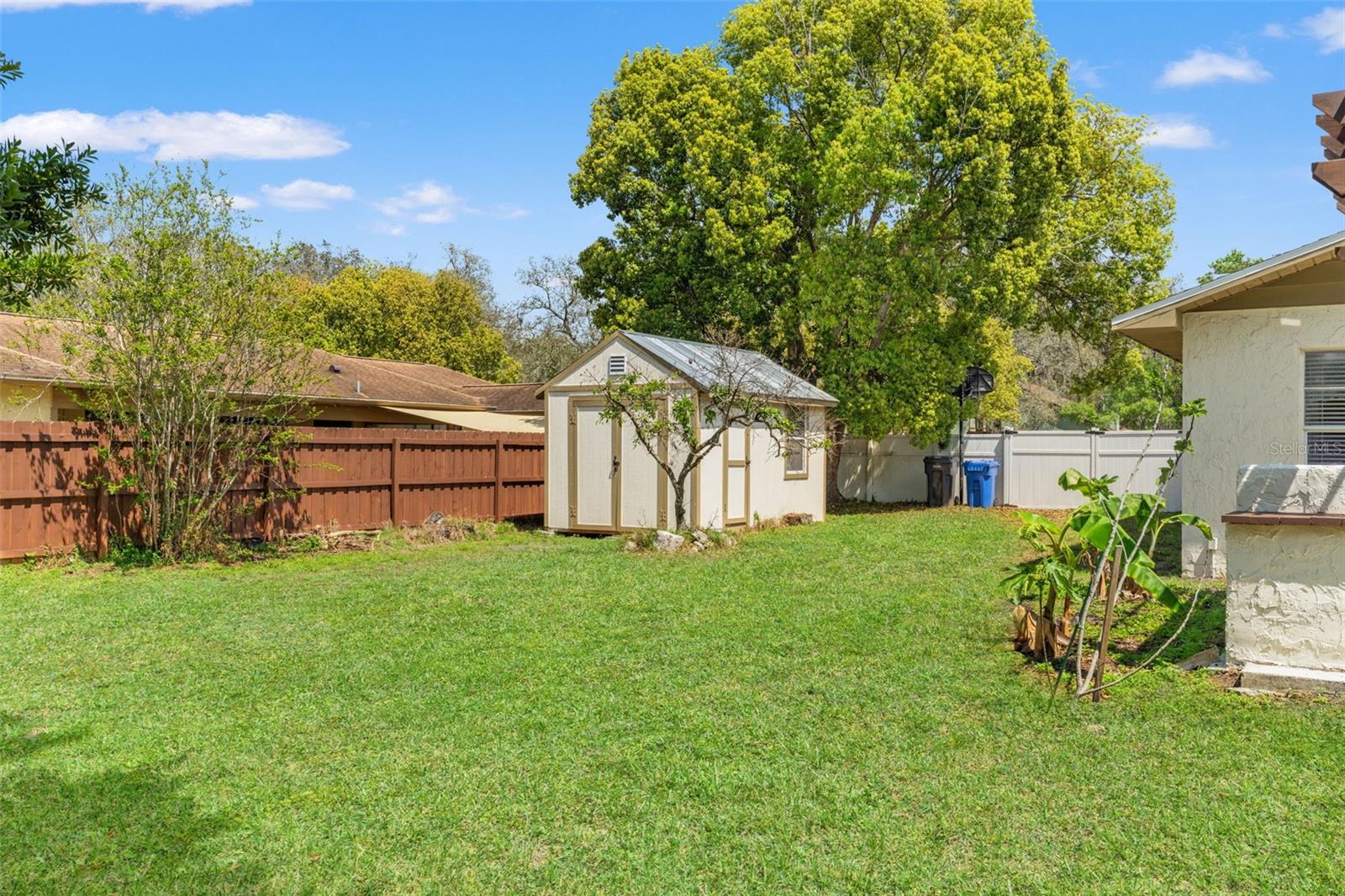 Listing photo id 36 for 2524 Victarra Circle