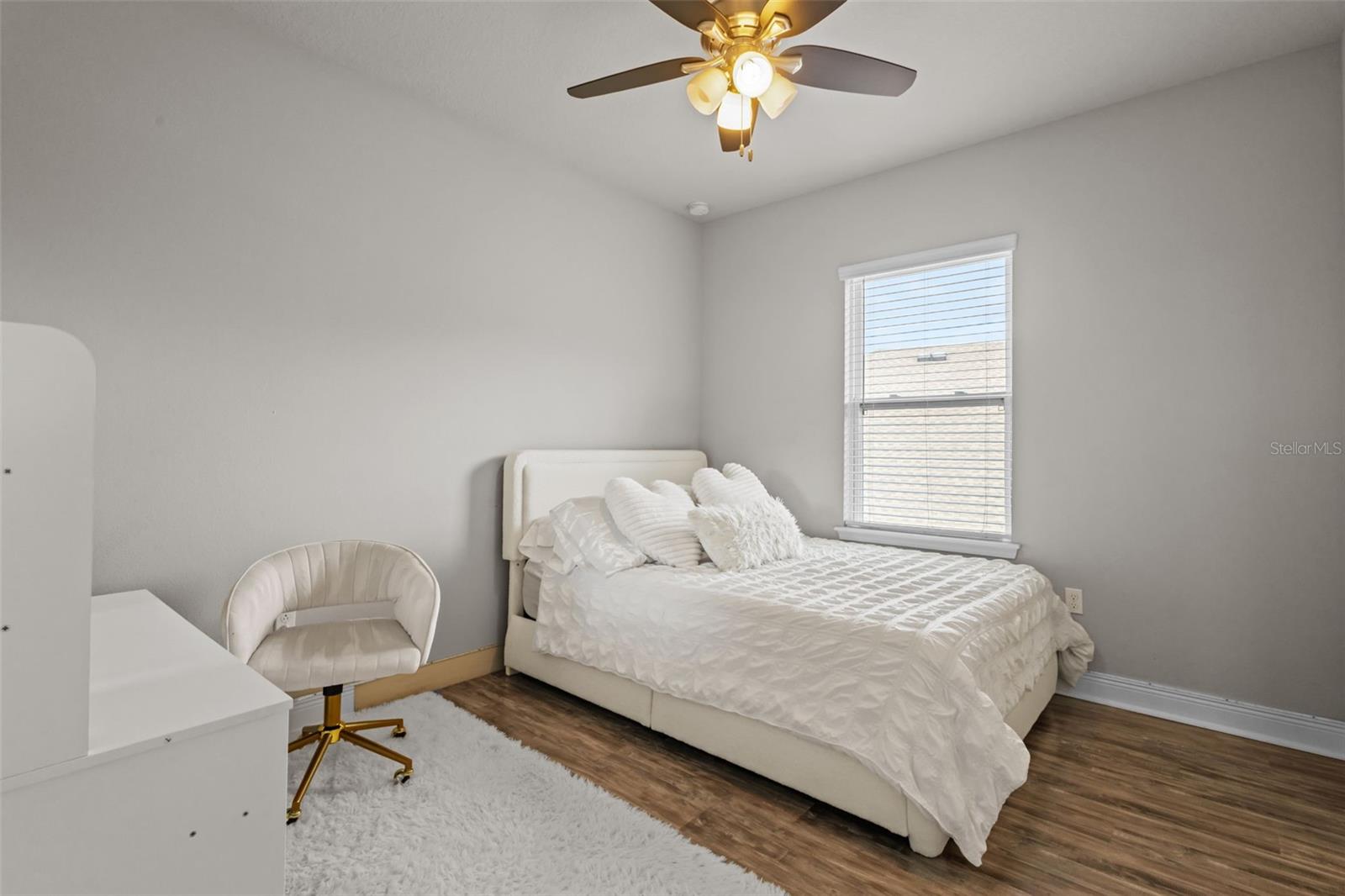 Image 31 of 54 For 2962 Long Bow Way