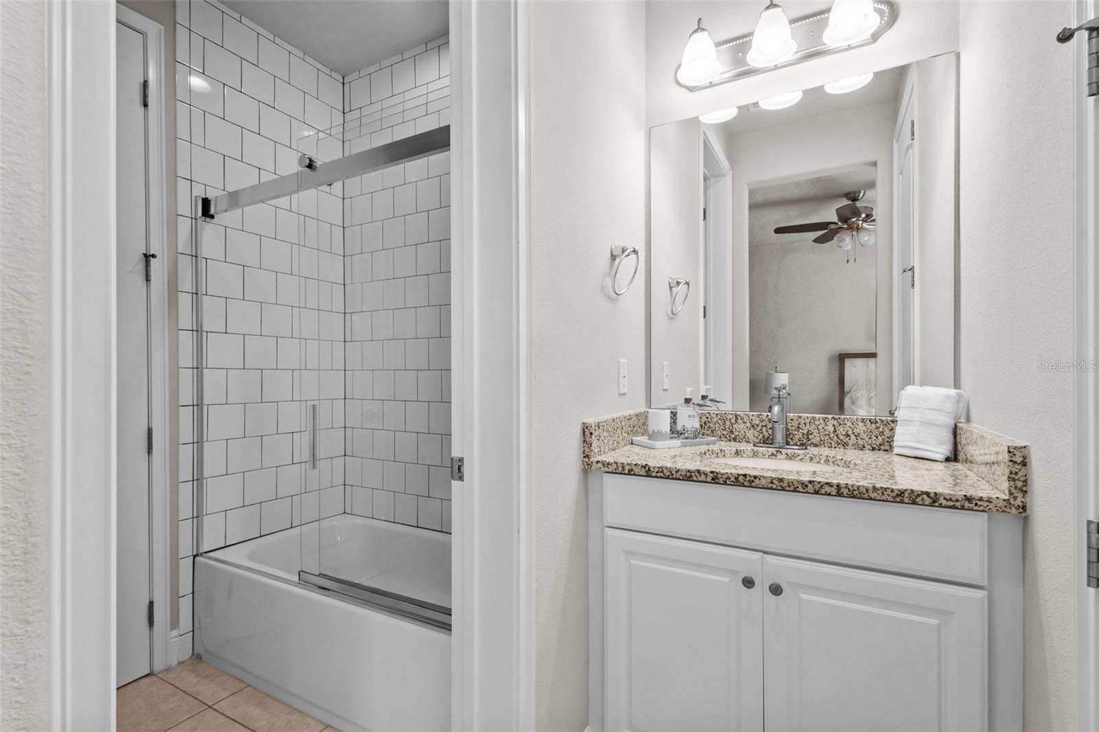 Image 32 of 54 For 2962 Long Bow Way