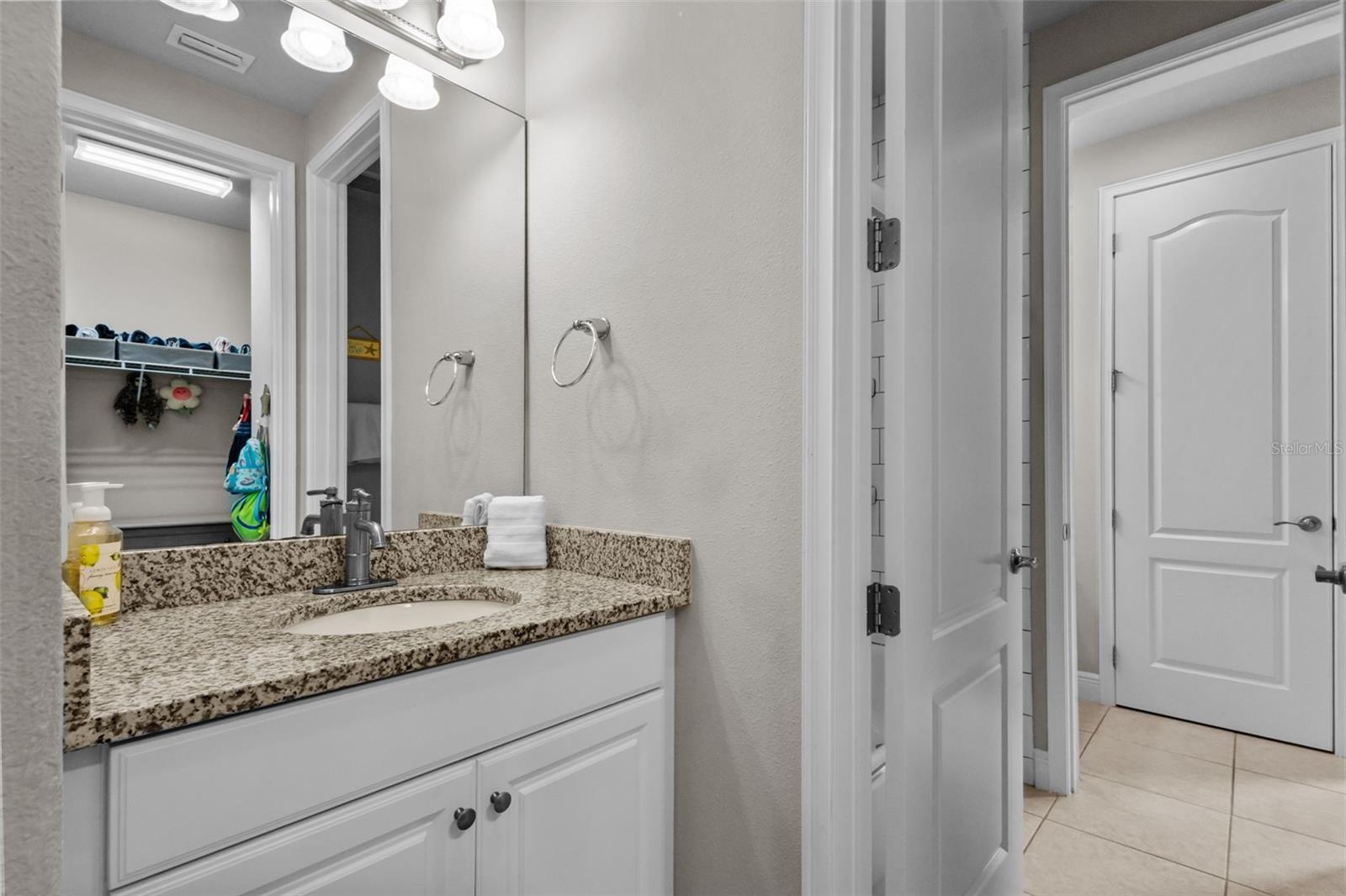 Image 33 of 54 For 2962 Long Bow Way