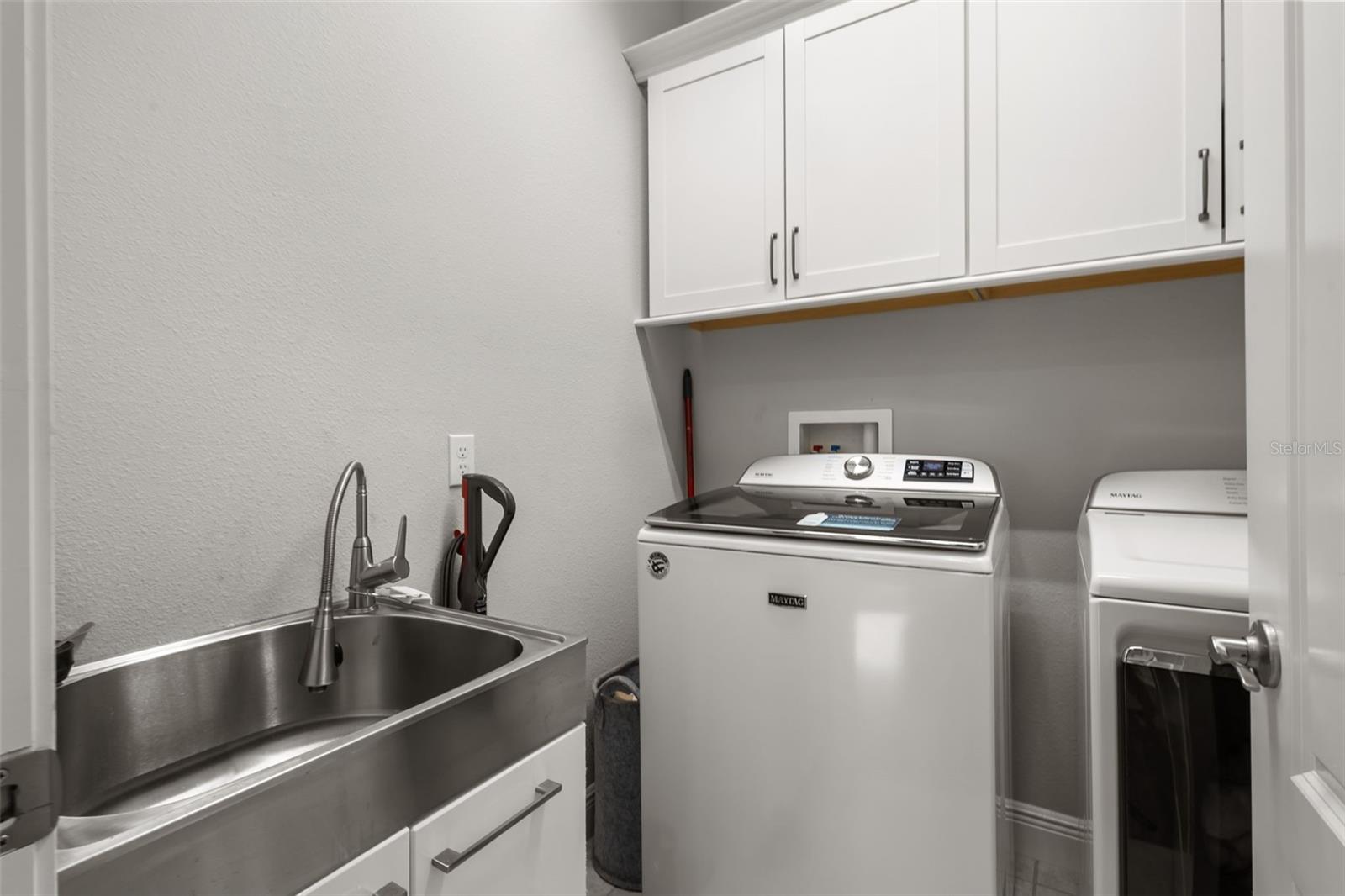 Image 34 of 54 For 2962 Long Bow Way