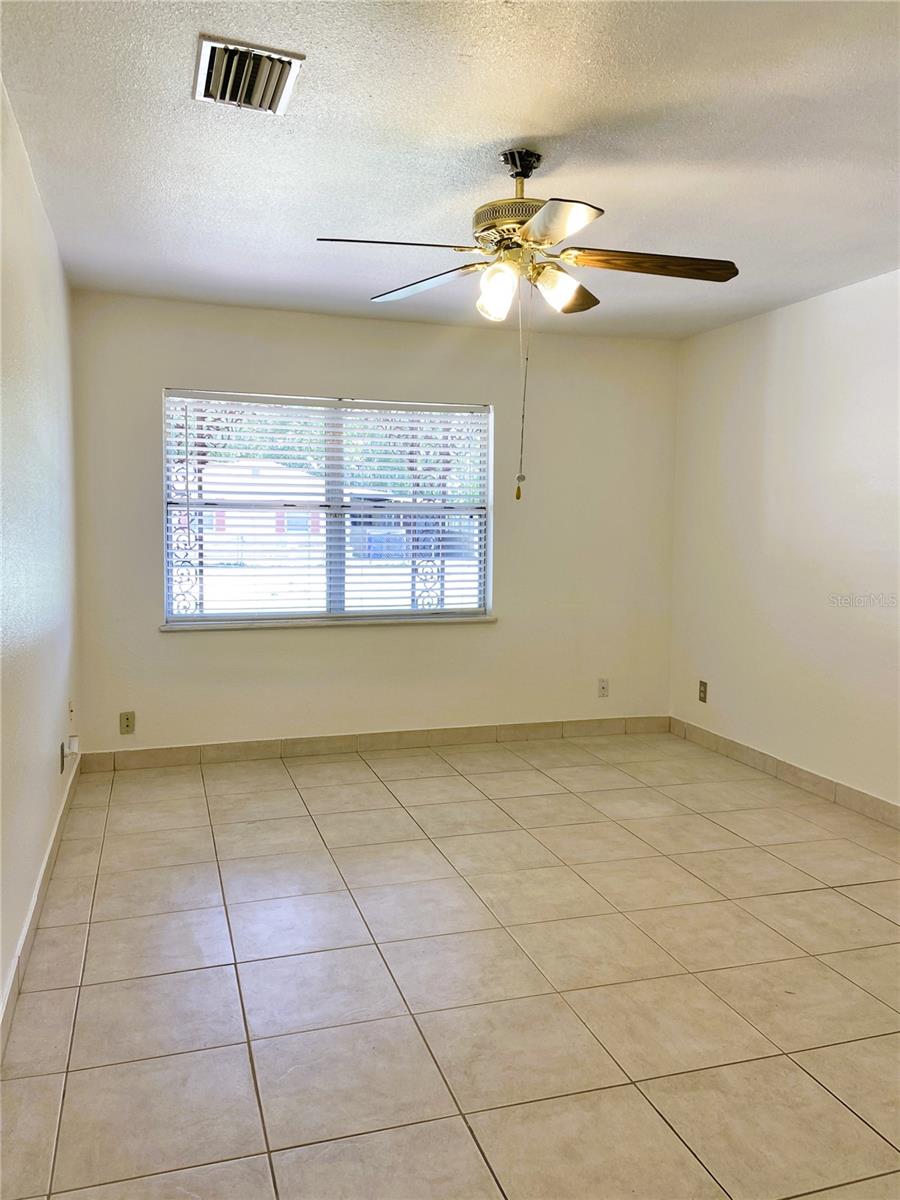 Image 15 of 21 For 7306 Kingsbury Circle