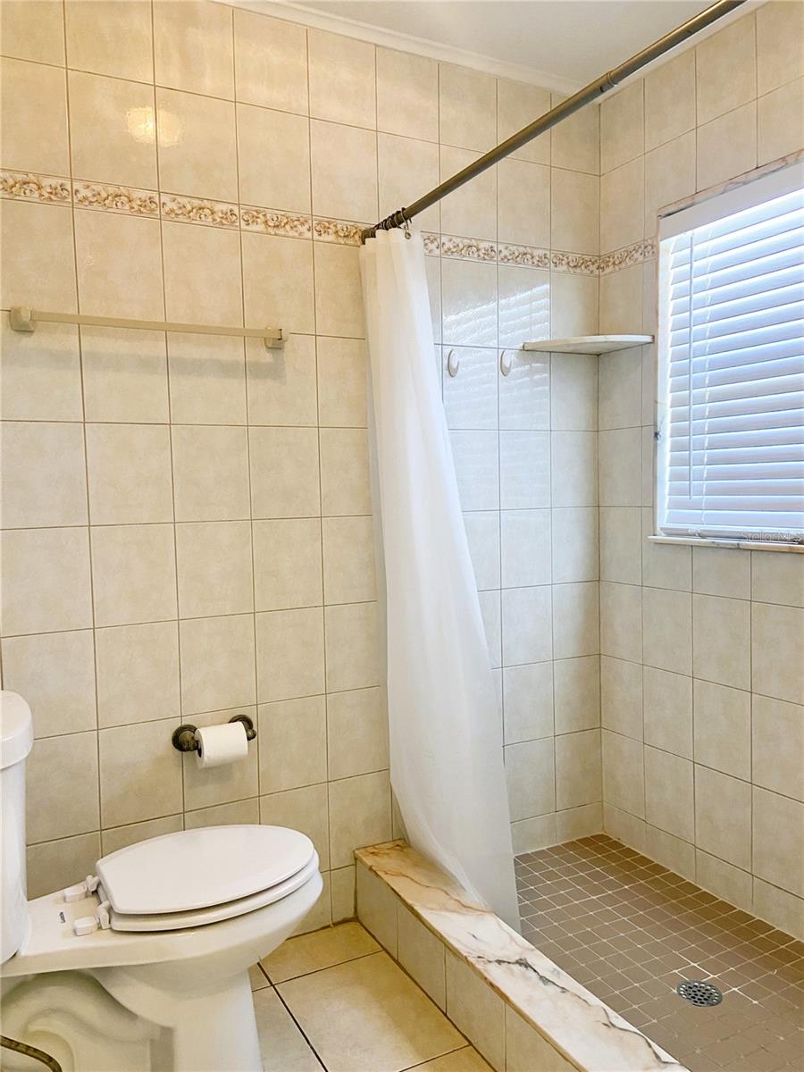 Image 19 of 21 For 7306 Kingsbury Circle