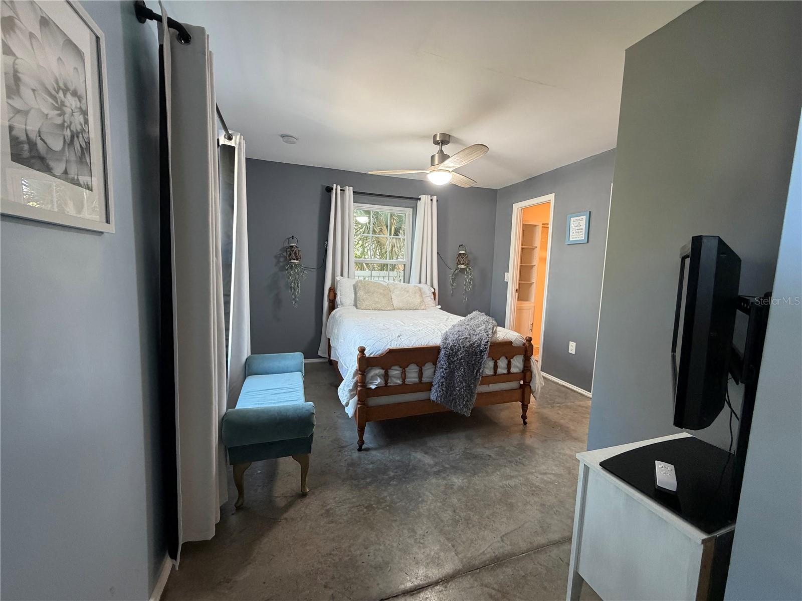 Image 10 of 33 For 2516 3rd Avenue S