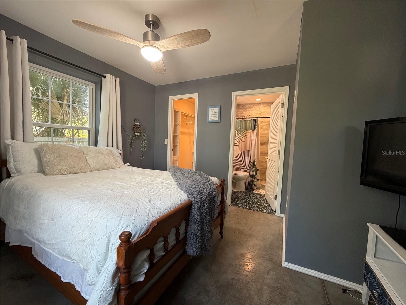 Image 11 of 33 For 2516 3rd Avenue S