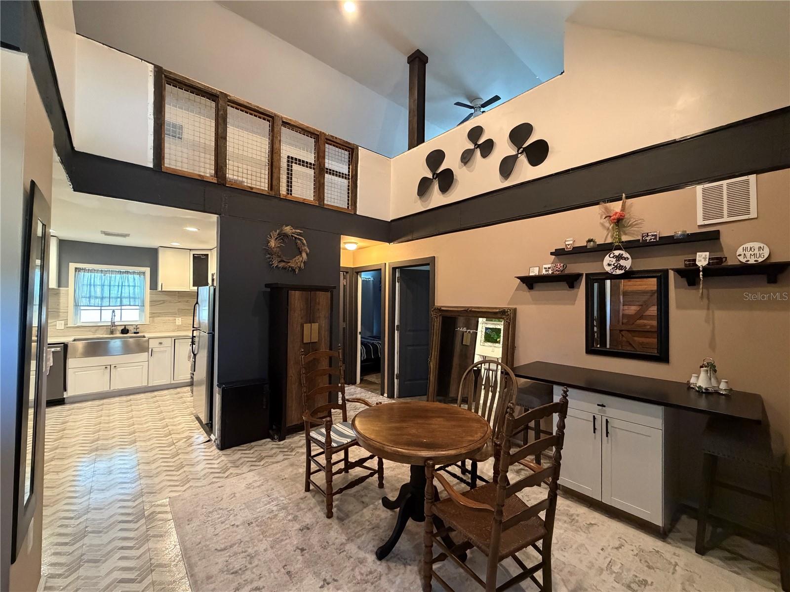 Image 3 of 33 For 2516 3rd Avenue S