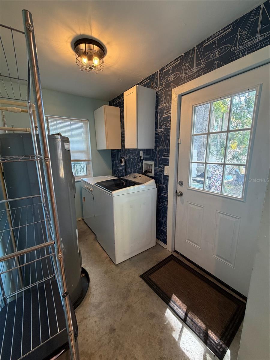 Image 8 of 33 For 2516 3rd Avenue S